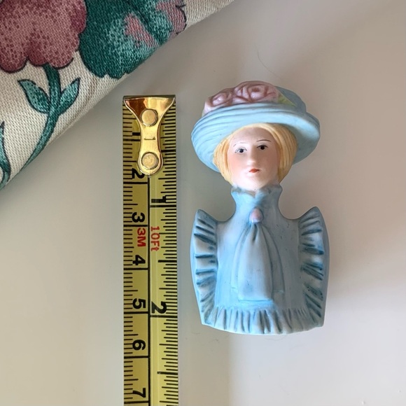 🛍️Bundle sale! Avon vintage porcelain thimble - Picture 6 of 7